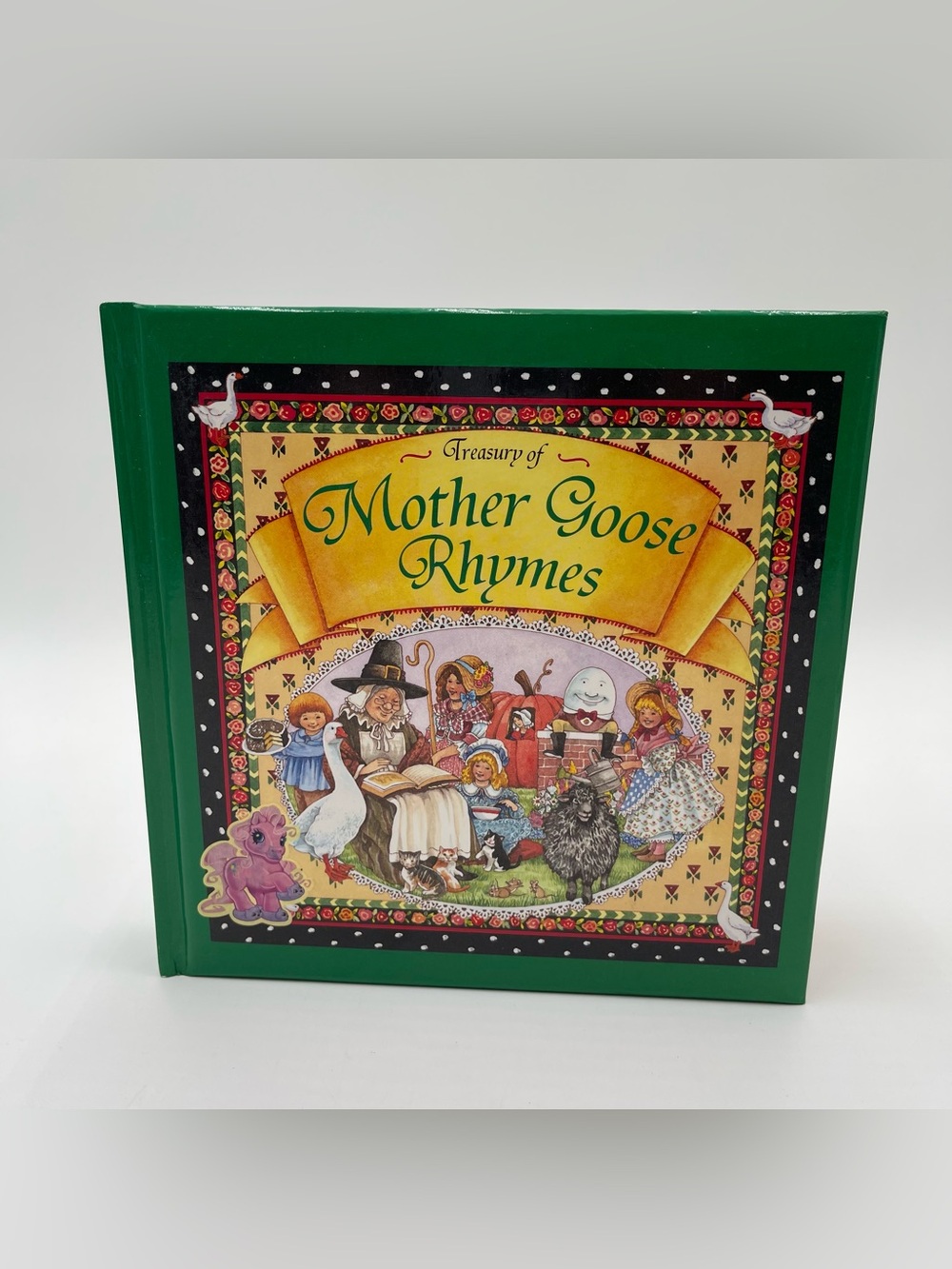 Vtg 1999 Treasury of Mother Goose Rhymes Golden Edge Hardcover Book Nursery